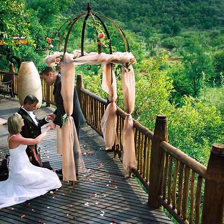 Etali Safari Lodge Madikwe Game Reserve Luaran gambar